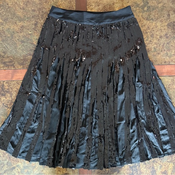 Express Black Sequin A-Line Midi Skirt - Picture 1 of 6
